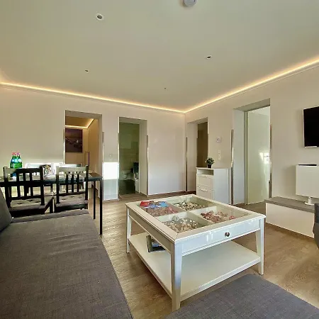 Adriana Warnemuende *