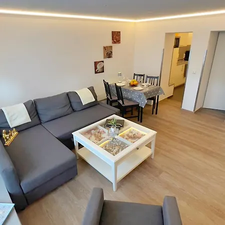 Adriana Warnemuende *