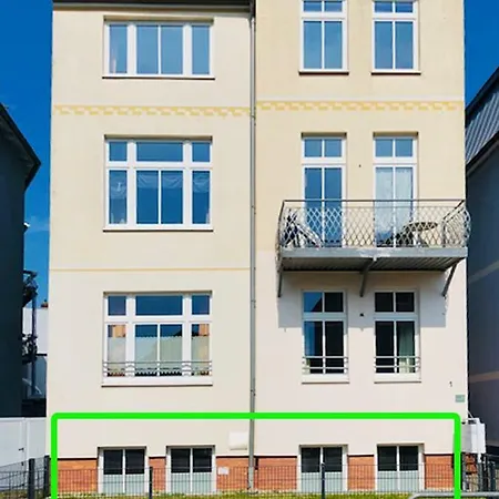 Adriana Warnemuende * Rostock